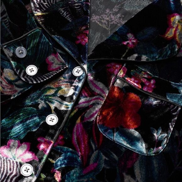 Banana Republic Velvet Watercolor Zebra Pajama Set Lounge Set, Size M - NWOT - Picture 4 of 13